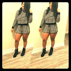 Cute two piece snakeskin short set